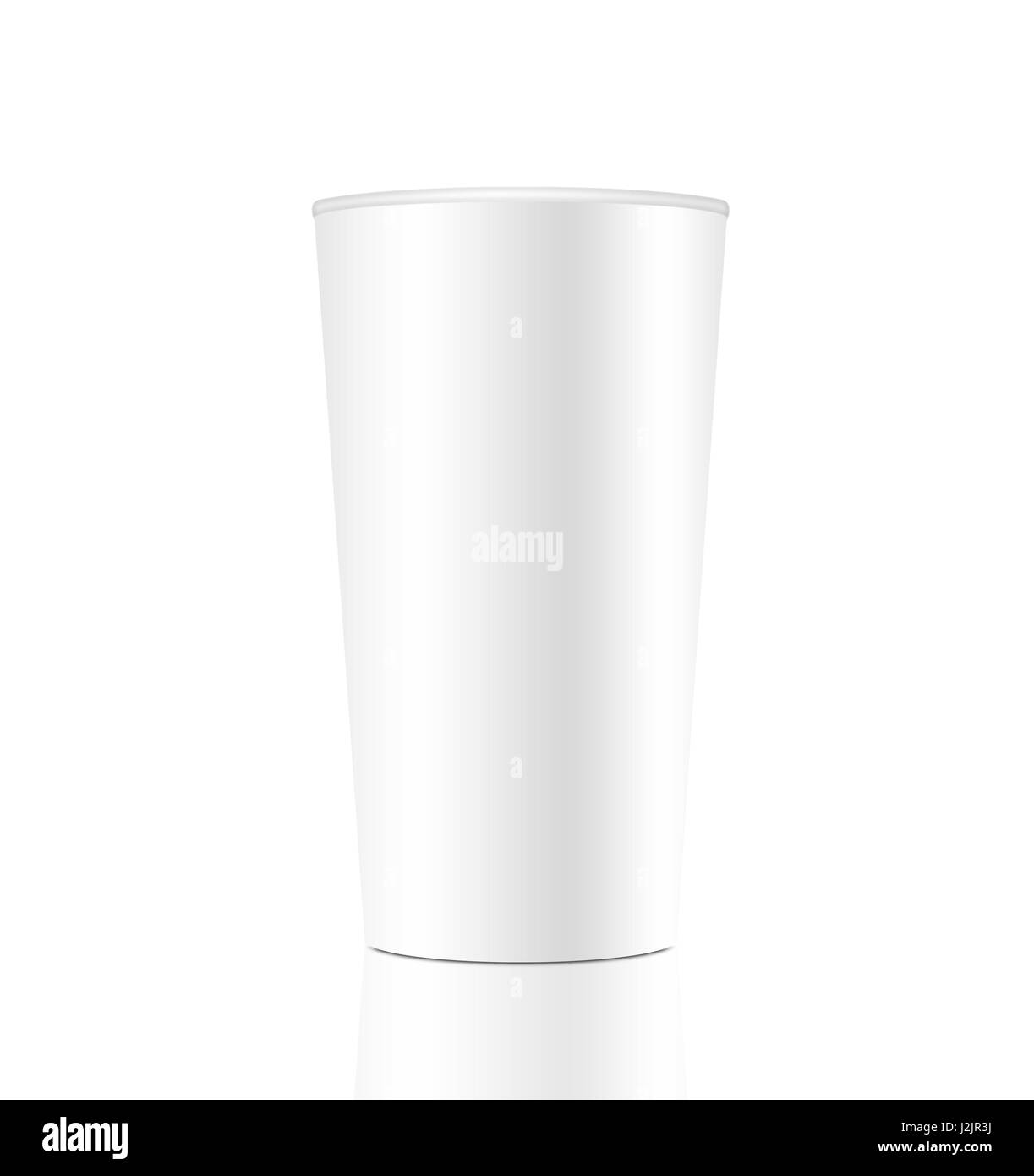 Blank white paper cup su sfondo bianco con la riflessione Foto Stock