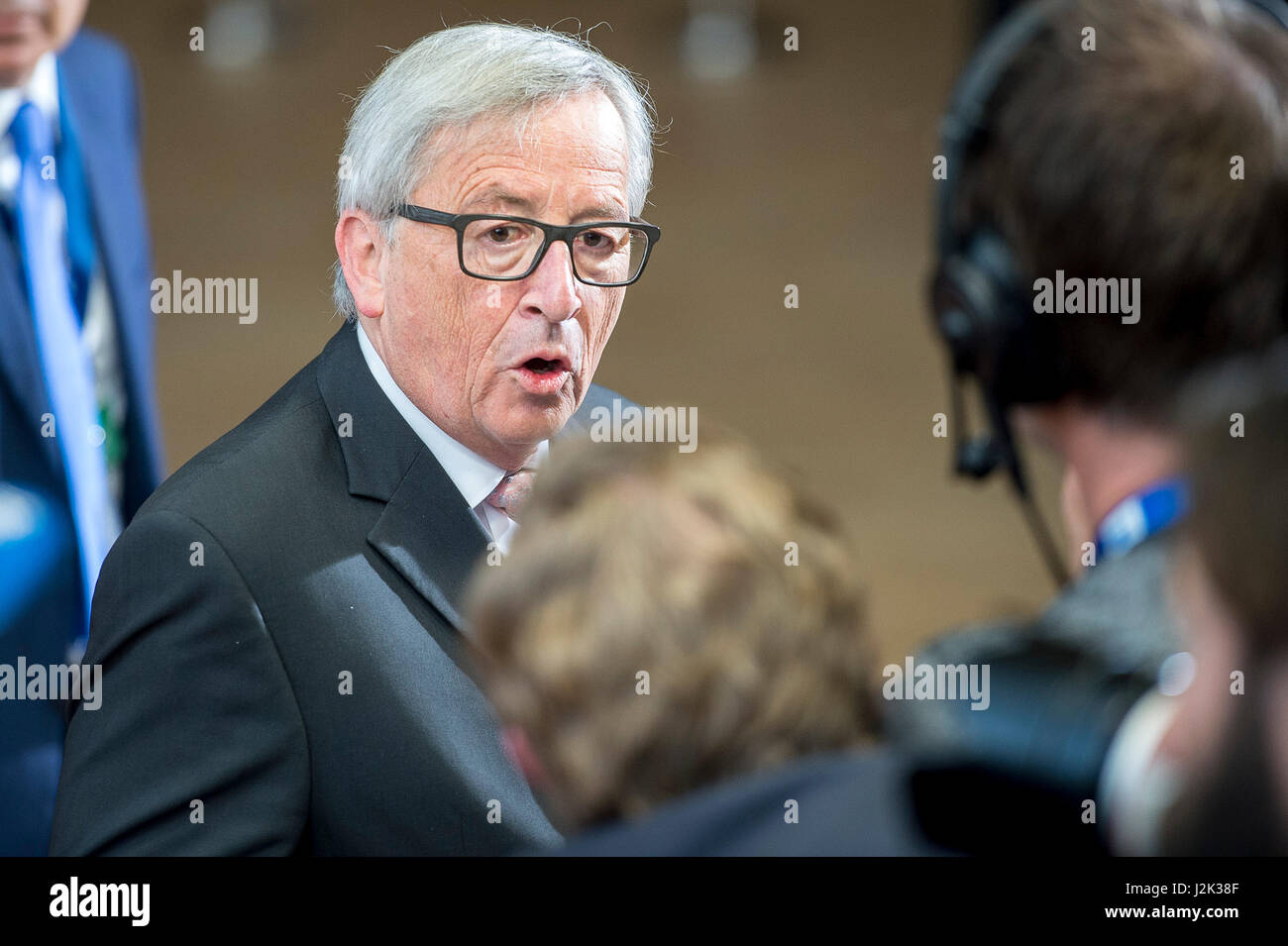 Jean Claude Juncker, il presidente della Commissione europea arriva prima del Vertice europeo sull'arte. 50, Brexit a livello europeo la sede del Consiglio a Bruxelles, in Belgio il 29.04.2017 da Wiktor Dabkowski | Utilizzo di tutto il mondo Foto Stock