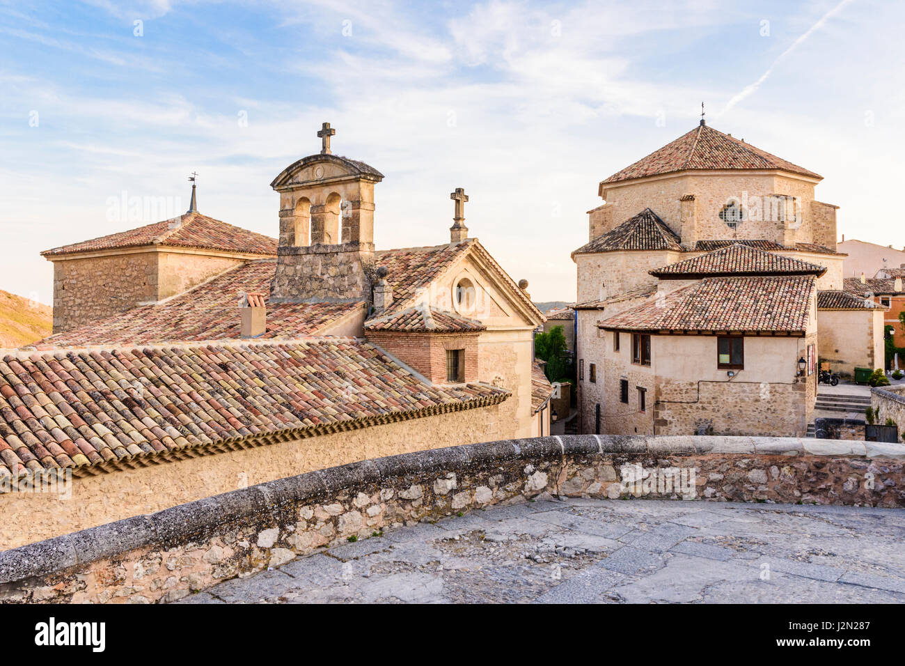 Cuenca città vecchia dettaglio del Convento de las Carmelitas Descalzas e Iglesia de San Pedro, Cuenca, Castilla La Mancha, in Spagna Foto Stock