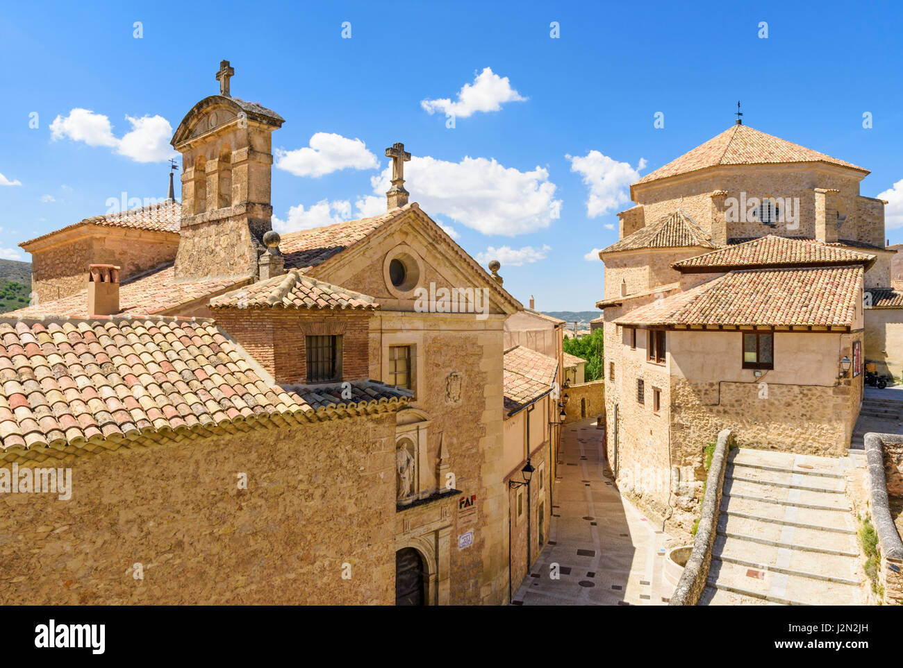 Cuenca città vecchia dettaglio del Convento de las Carmelitas Descalzas e Iglesia de San Pedro, Cuenca, Castilla La Mancha, in Spagna Foto Stock
