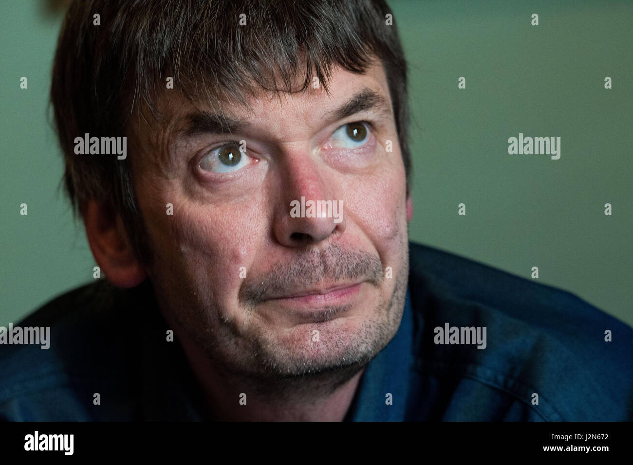 L'autore Ian Rankin, Oxford Bar, piuttosto sia il diavolo Foto Stock