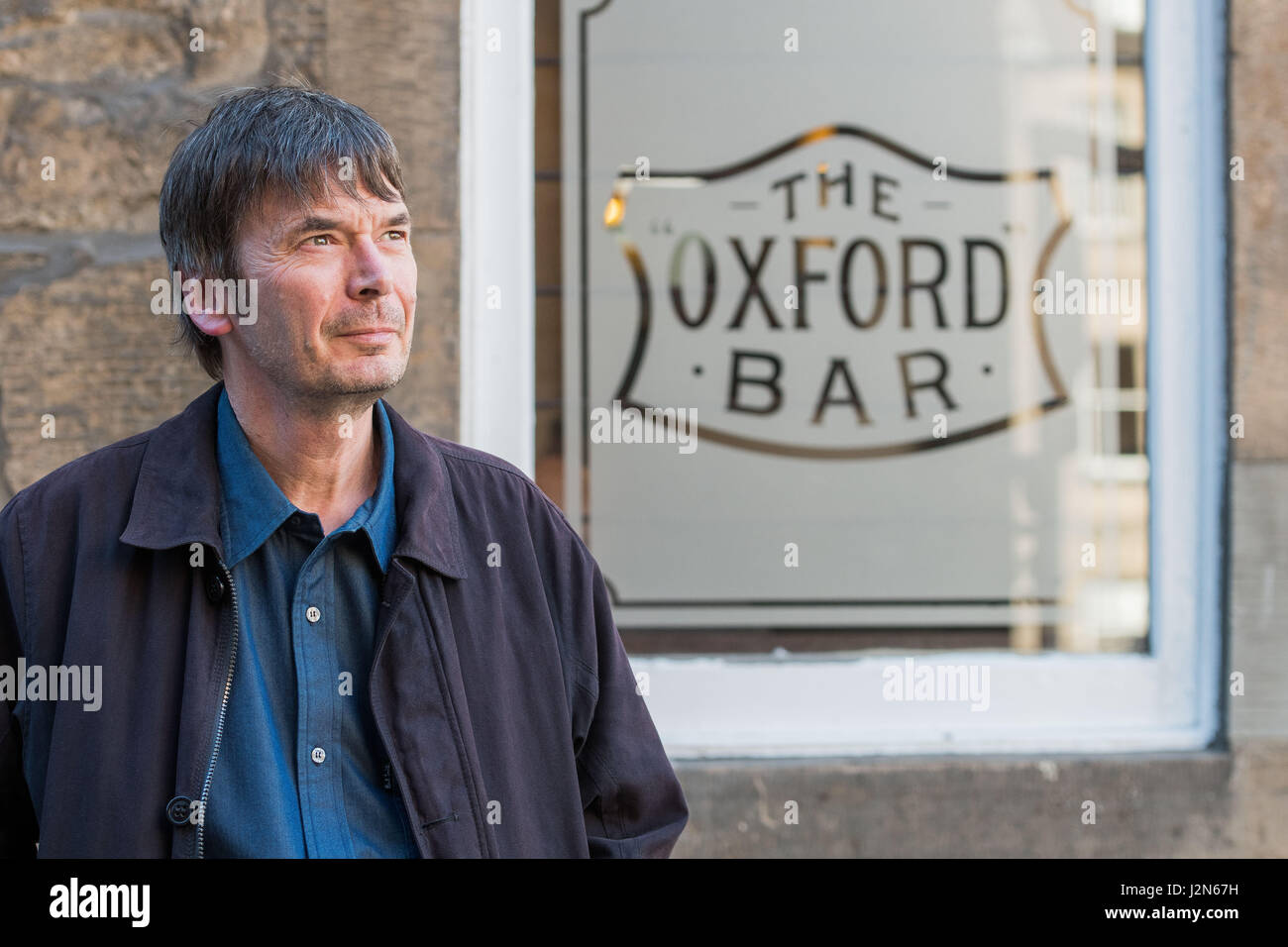 L'autore Ian Rankin, Oxford Bar, piuttosto sia il diavolo Foto Stock