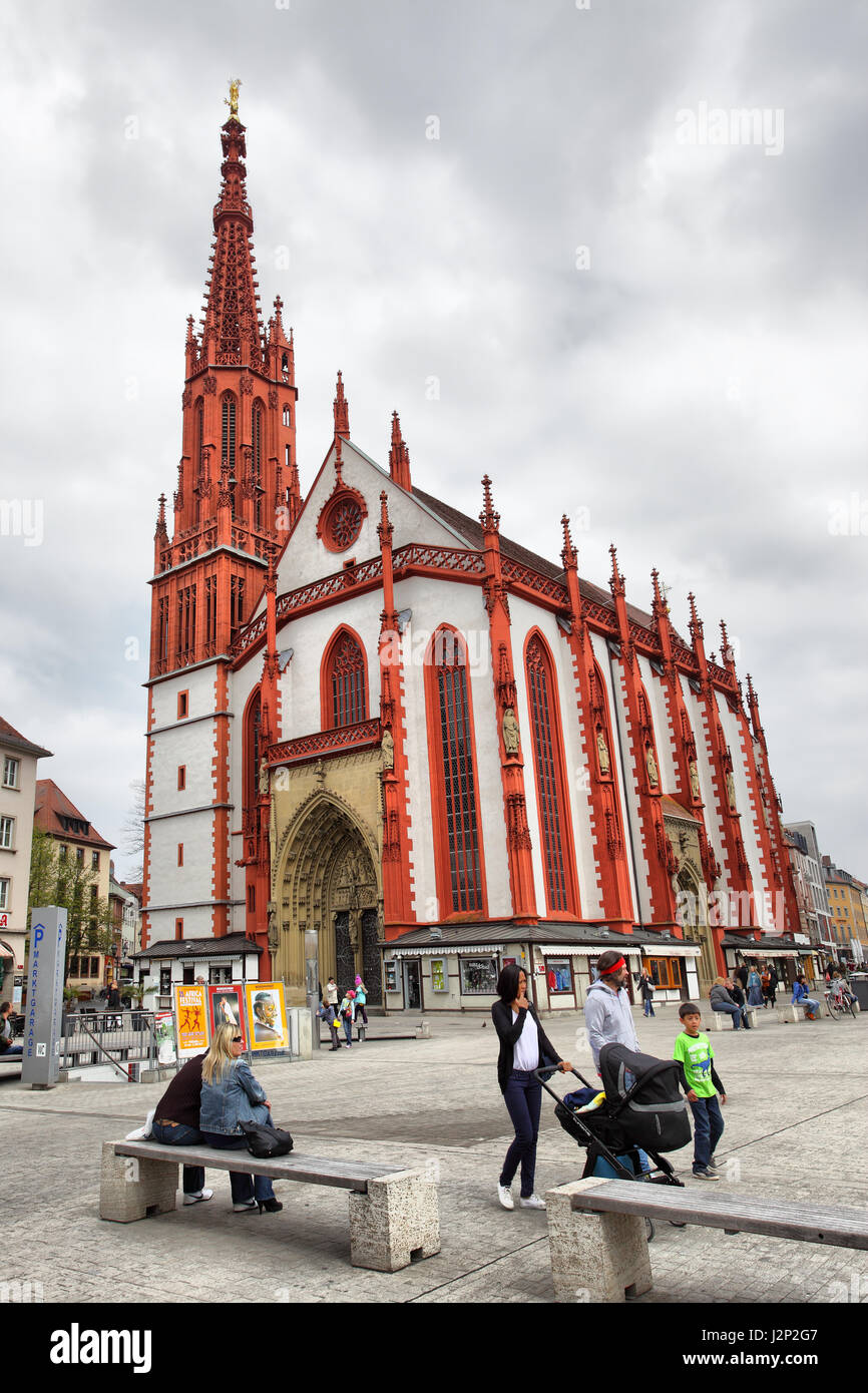 Wurzburg, Germania - 21 Aprile 2013: Chiesa di Nostra Signora (Marienkapelle) in Wurzburg. Ampia angolazione Foto Stock