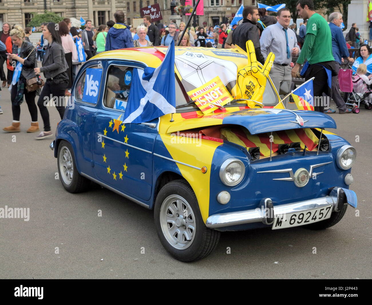 SNP Partito nazionale scozzese sì voto brexit indipendenza votazione elezione sì rally Foto Stock