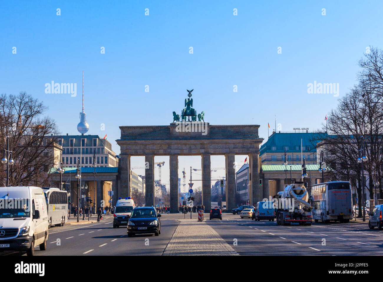 19 Marzo 2015 - BERLINO: Strasse des 17. Juni, Brandenburger Tor (Porta di Brandeburgo), Berlin-Tiergarten. Foto Stock