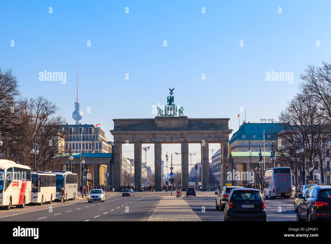 19 Marzo 2015 - BERLINO: Strasse des 17. Juni, Brandenburger Tor (Porta di Brandeburgo), Berlin-Tiergarten. Foto Stock