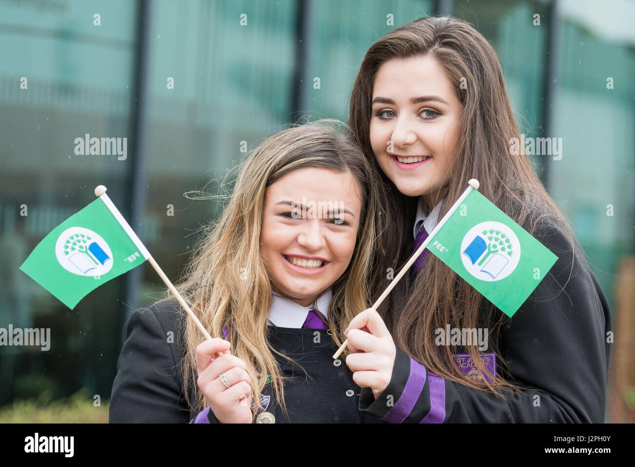 Keep Scotland Beautiful - 2000 evento bandiera verde Keep Scotland Beautiful ha invitato John Swinney MSP a pr Foto Stock