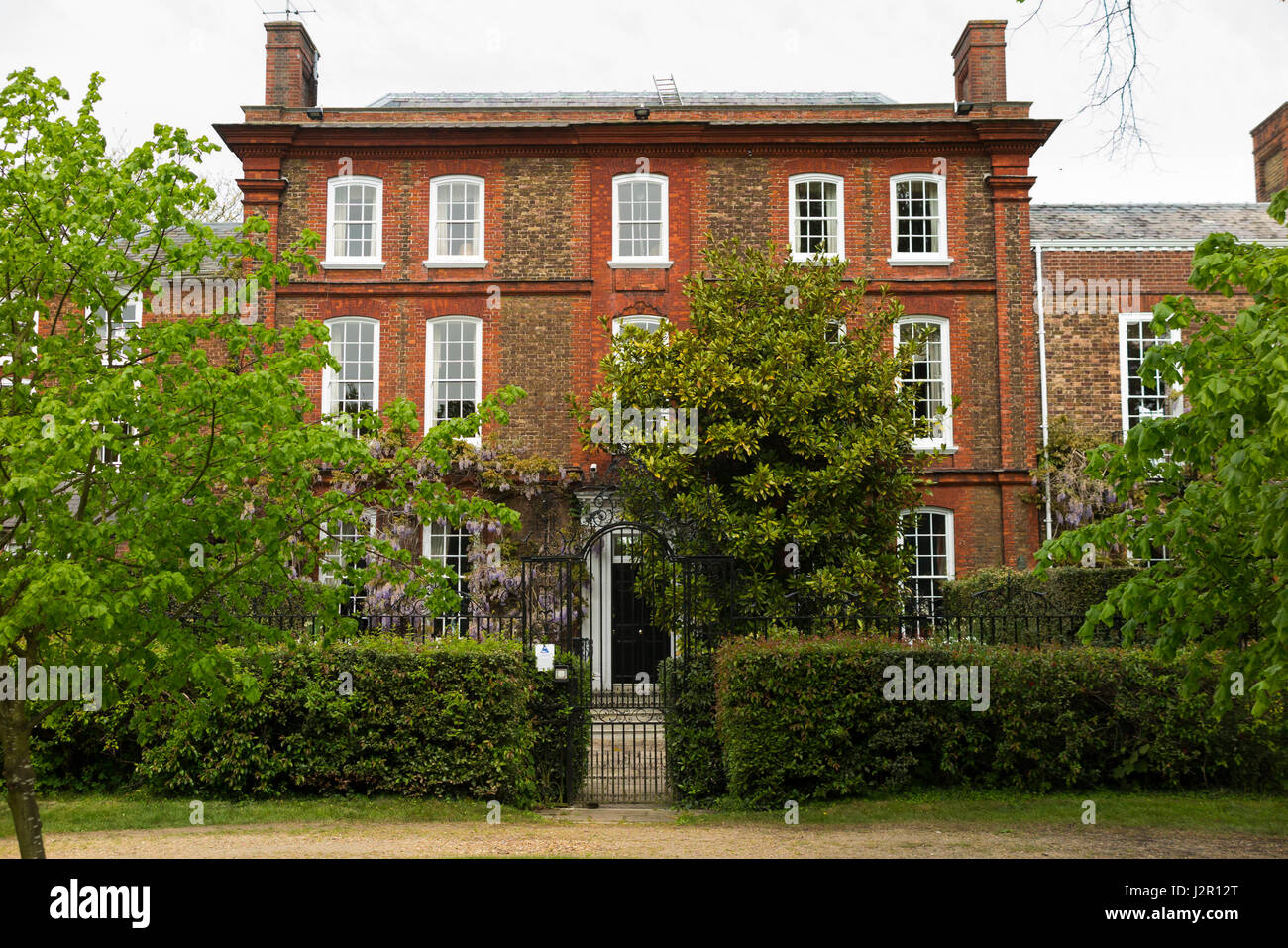 Ormeley Lodge è un inizio XVIII secolo Georgian House set in 6 acri di terreno sul bordo di Ham Common vicino al Richmond Park di prosciutto, Londra. Foto Stock
