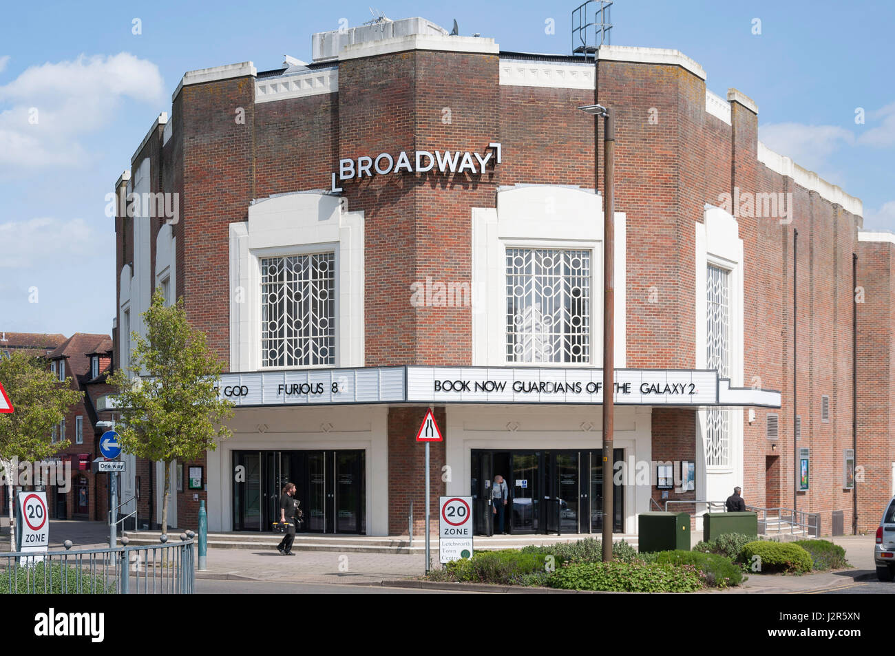 Art Deco Cinema Broadway, Broadway, Letchworth Garden City Hertfordshire, England, Regno Unito Foto Stock