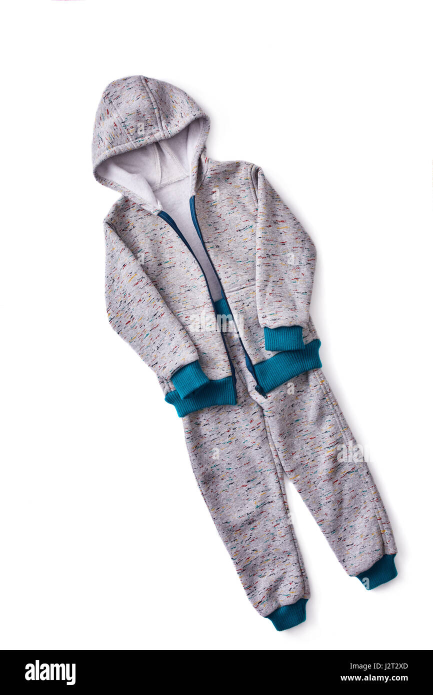 Grigio per bambini costume sportive isolato su uno sfondo bianco. Giacca con cappuccio. Lo stile sportivo di bambini. Concetto di di moda infantile ind Foto Stock