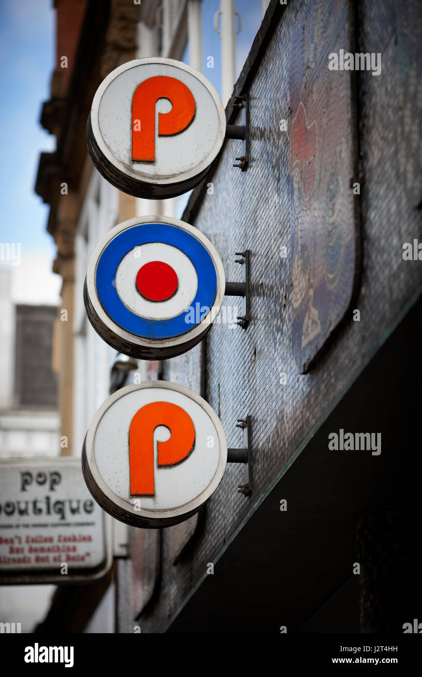 Cafe POP in Oldham Street nel quartiere settentrionale Manchester Foto Stock