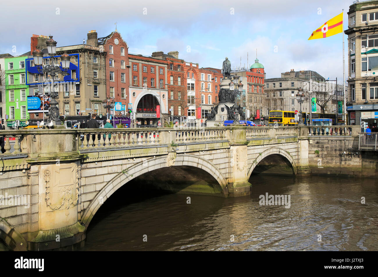 O'Connell Bridge, Fiume Liffey, città di Dublino in Irlanda, Repubblica Irlandese Foto Stock