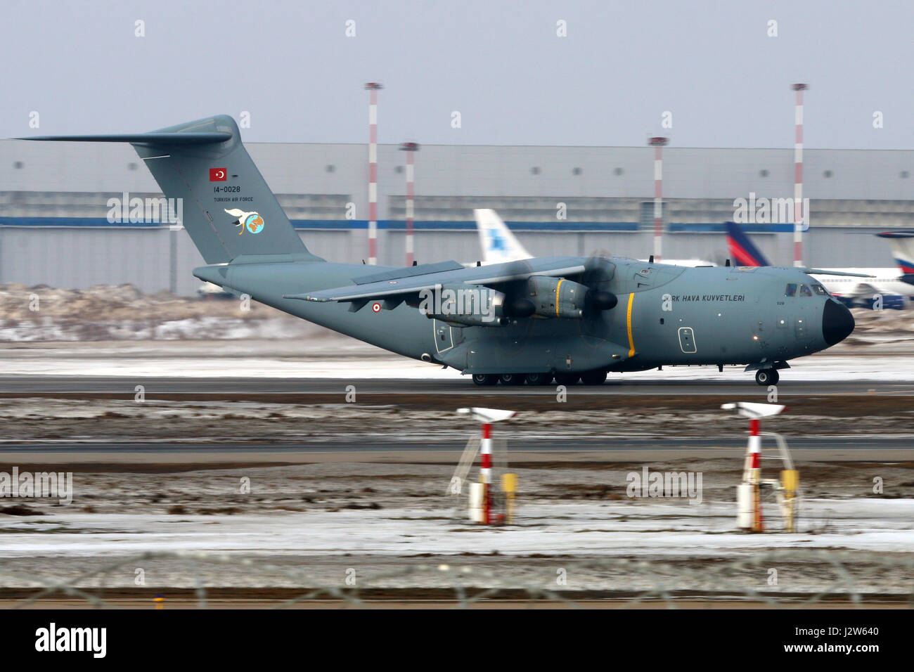 VNUKOVO, Moscow Region, Russia - Marzo 8, 2017: Airbus A400M 14-0028 turca della Air Force a Vnukovo aeroporto internazionale. Foto Stock