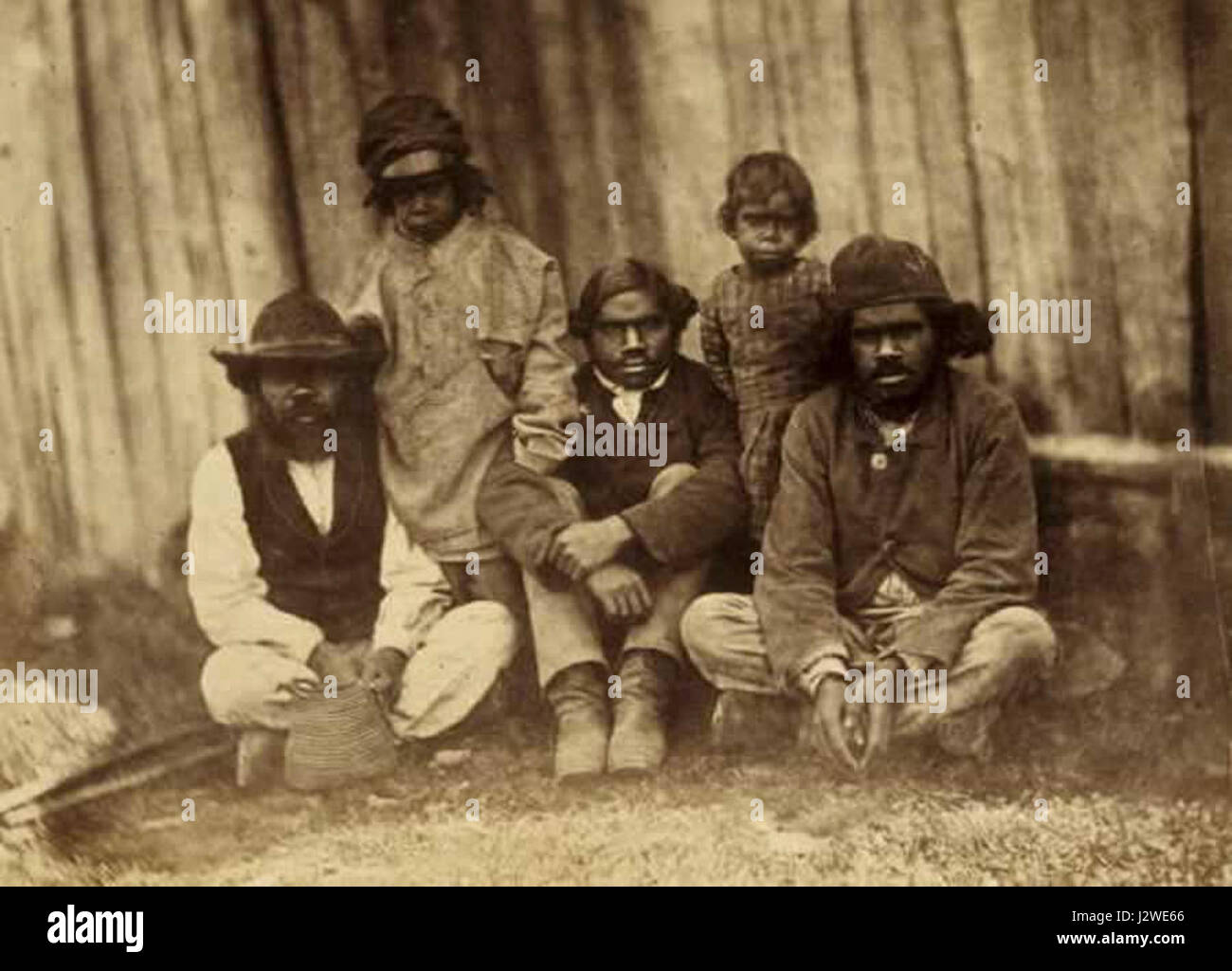 L'immagine o il riferimento agli agricoltori aborigeni di Franklinford, datato 1858, evidenzia le pratiche agricole e lo stile di vita dei popoli indigeni in Australia durante il XIX secolo. Questo periodo segna significative interazioni tra le comunità aborigene e i coloni europei. Foto Stock