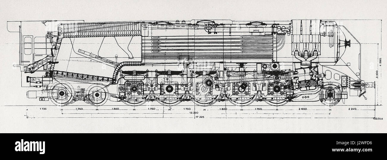 Il 152 DEL Chapelon si riferisce a un modello specifico o riferimento relativo alle locomotive a vapore Chapelon, progettate dall'ingegnere francese AndrÃ© Chapelon, noto per la loro efficienza e il loro design all'inizio del XX secolo. Foto Stock