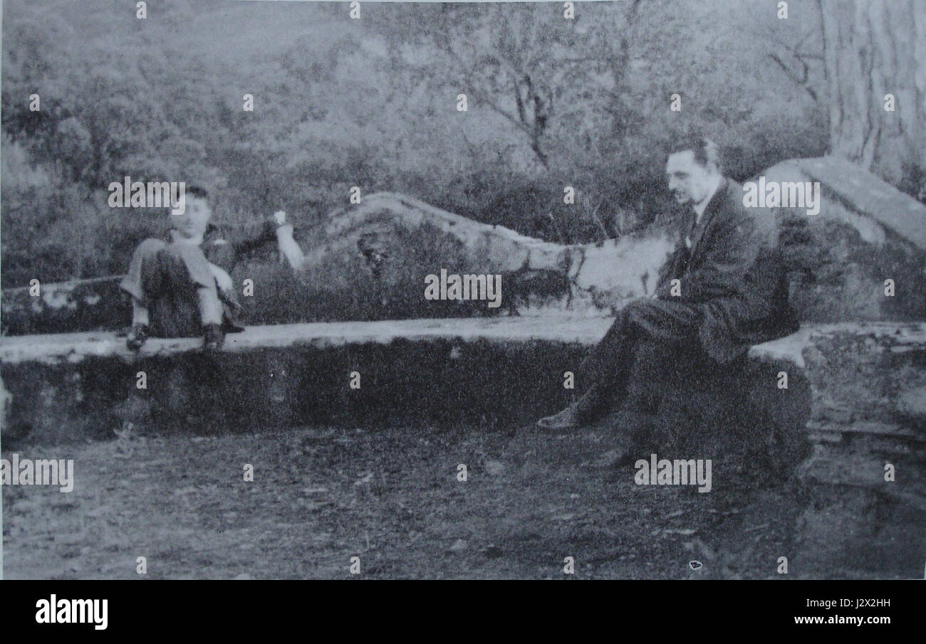 Questo titolo si riferisce probabilmente ad una collaborazione letteraria o artistica tra Lucio piccolo e Giuseppe Tomasi di Lampedusa, entrambi degni di nota per i loro contributi alla letteratura e alla cultura italiana. Foto Stock