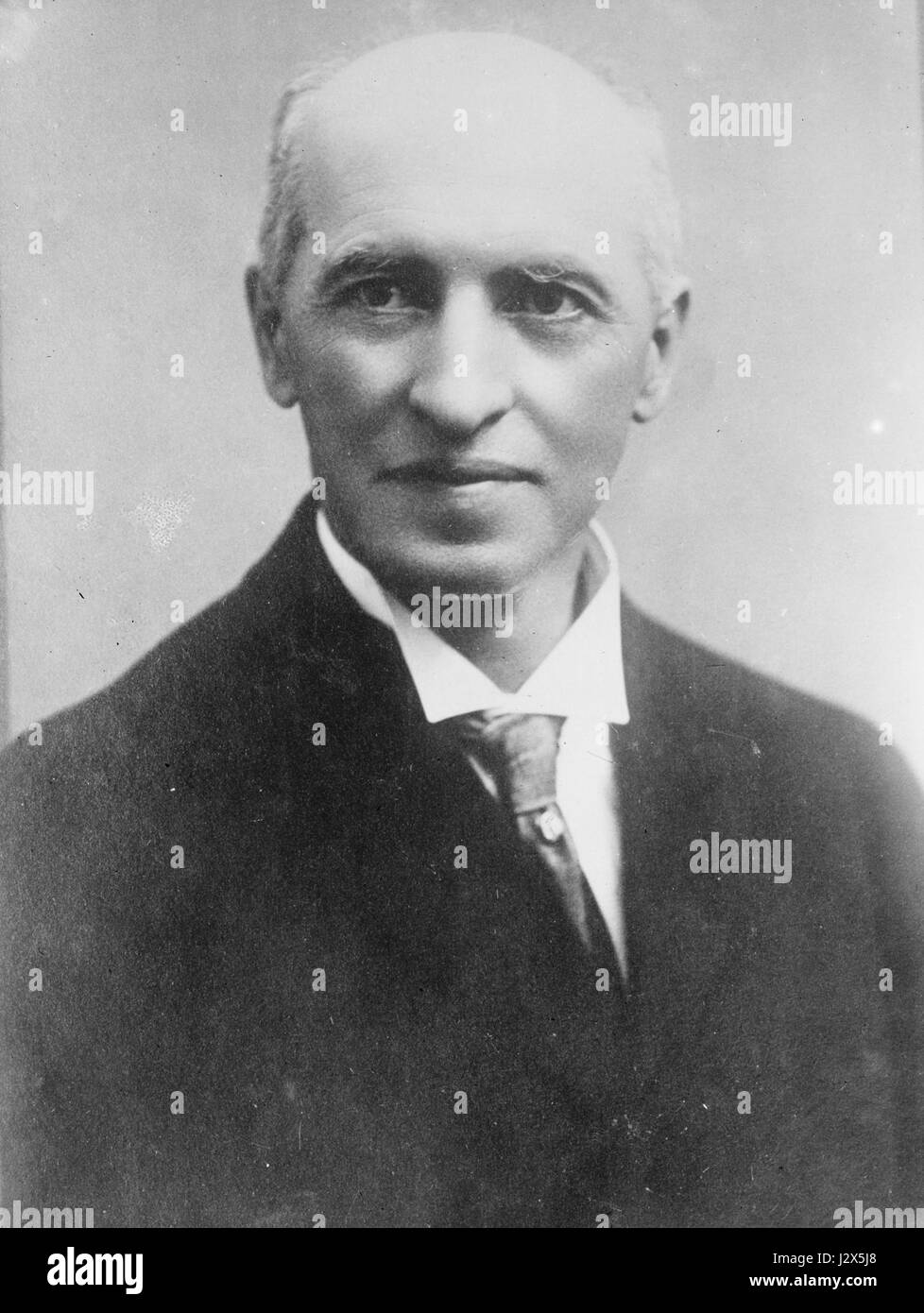Arthur Lewis Watkins Sifton era un uomo d'affari e una figura politica canadese. Noto per il suo coinvolgimento negli affari pubblici e negli affari, i suoi contributi furono significativi nel plasmare il panorama economico e politico del Canada durante la sua epoca. Foto Stock