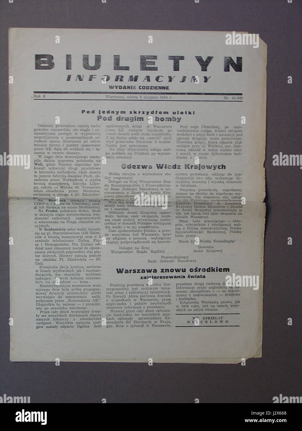 Il "Biuletyn Informacyjny nr 249 s. 1" è un bollettino informativo della Polonia, che fornisce notizie, aggiornamenti e rapporti su eventi significativi e argomenti pertinenti al momento della sua pubblicazione. Offre approfondimenti sulle questioni sociali e politiche contemporanee. Foto Stock Il "Biuletyn Informacyjny nr 249 s. 1" è un bollettino informativo della Polonia, che fornisce notizie, aggiornamenti e rapporti su eventi significativi e argomenti pertinenti al momento della sua pubblicazione. Offre approfondimenti sulle questioni sociali e politiche contemporanee. Foto Stock