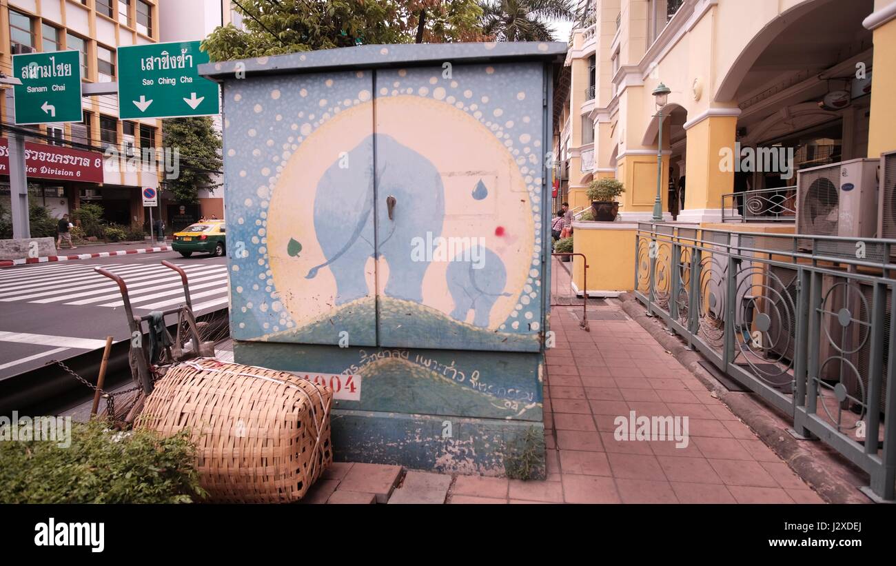 Elephant arte sulla Utility Box Bangkok in Thailandia Foto Stock