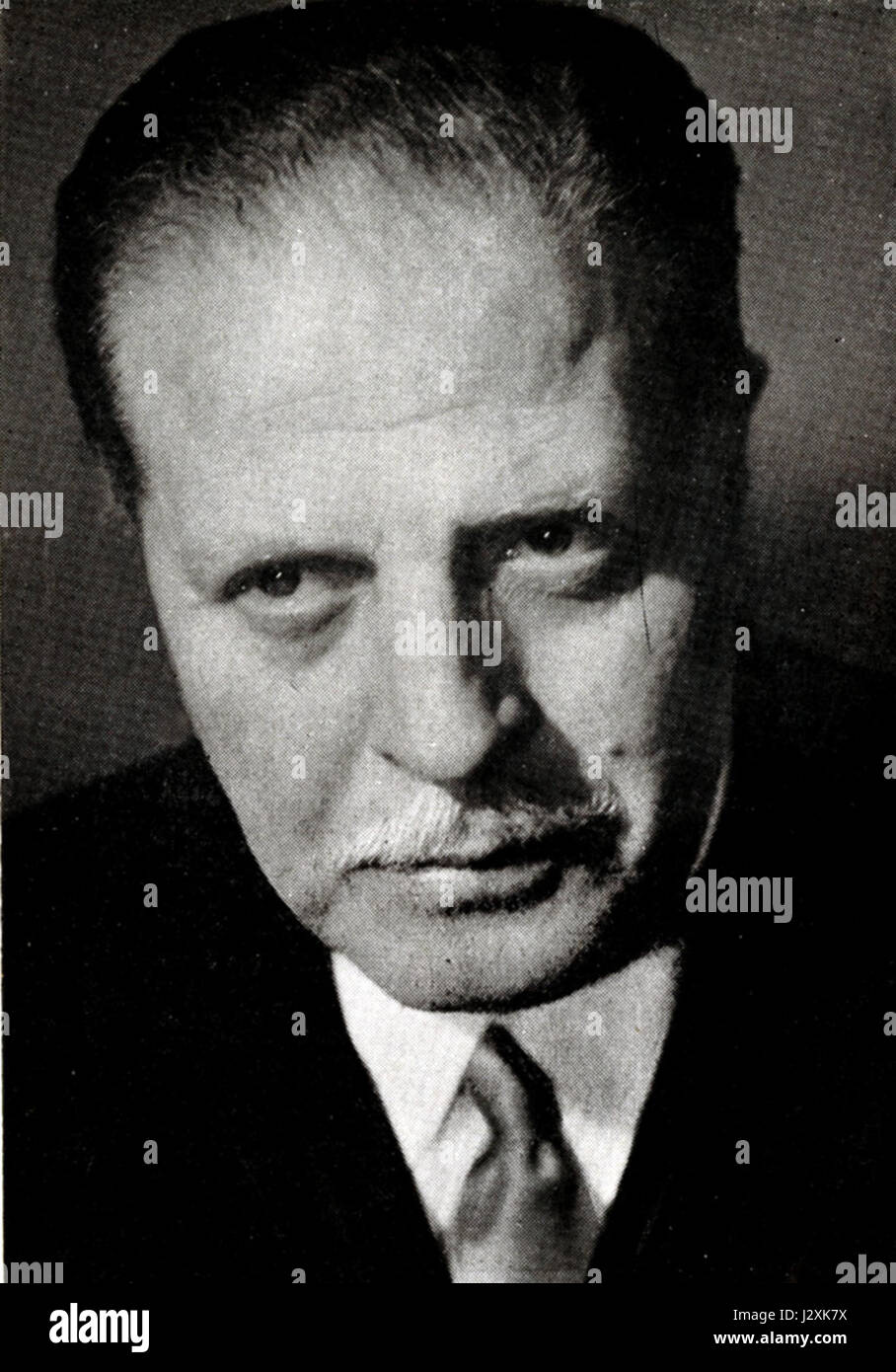 Nino Marchesini è stato un artista noto per i suoi contributi all'arte italiana, concentrandosi in particolare sulle sue opere che riflettono la cultura e le tradizioni artistiche italiane. Foto Stock