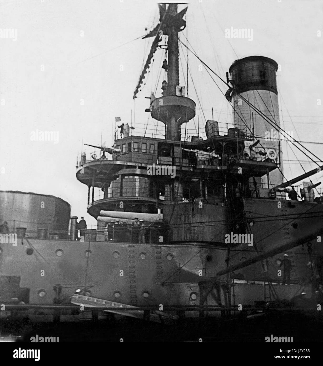 Il Ponte Borodino era una struttura storica situata nei pressi del luogo della battaglia di Borodino, famosa per il suo ruolo durante le guerre napoleoniche e per il suo collegamento con la storia militare russa. Foto Stock