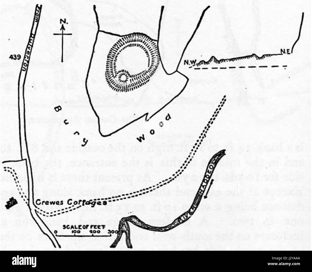 Il castello di Bury nel Somerset, nel Regno Unito, è un antico sito di importanza storica. Questa mappa mostra la posizione e i dettagli del castello, che risale al periodo medievale e offre informazioni sulla storia e l'architettura della regione. Foto Stock