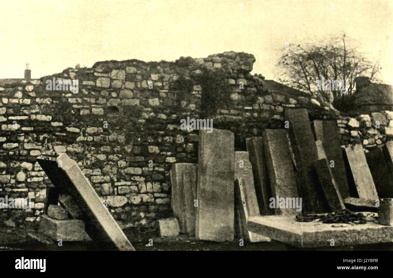 I record di Cardiff cinta muraria - G H I testamenti Foto Stock