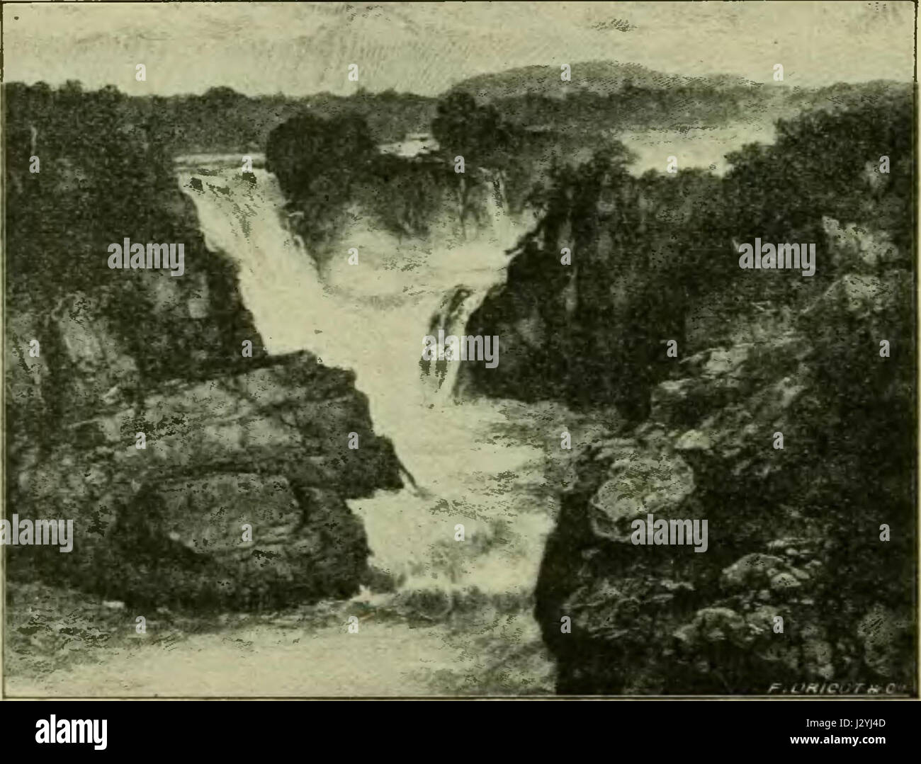 Una fotografia storica della cascata Cachoeira de Paulo Afonso scattata intorno al 1903, che mostra la sua bellezza naturale e il paesaggio circostante. Foto Stock