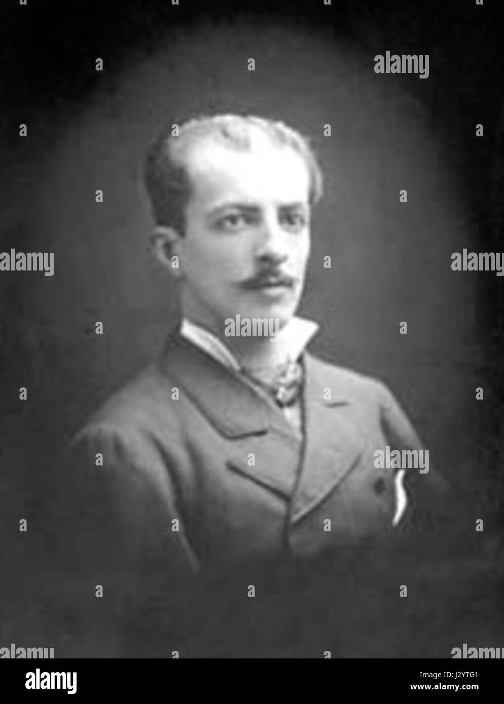 Carlos Basadre Forero era una figura peruviana, probabilmente coinvolta in politica, cultura o università, contribuendo allo sviluppo intellettuale e storico del Perù durante il XX secolo. Foto Stock