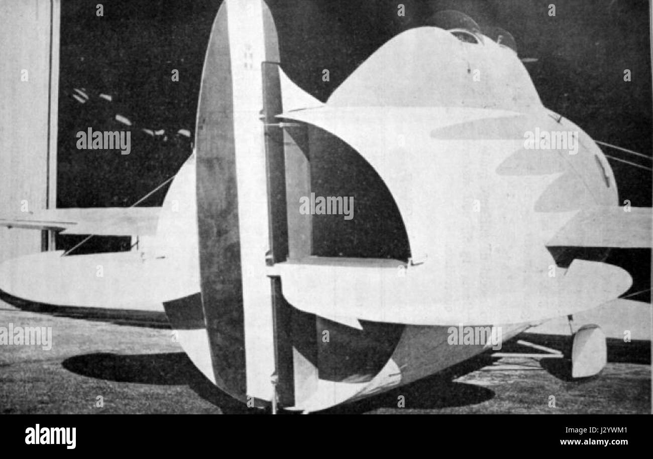 Questo titolo si riferisce alle fasi di costruzione della fusoliera del velivolo Stipa-Caproni, un progetto significativo nella storia dell'aviazione. Foto Stock