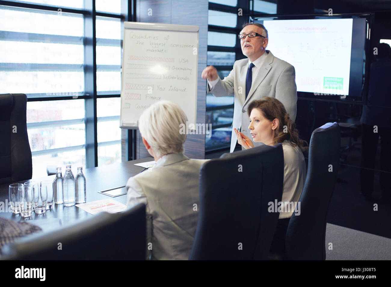 Creative casse pubbliche facendo esperienza parere Foto Stock