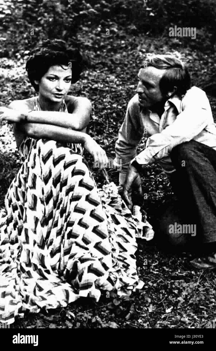 Laura Gianoli e Walter Maestosi sono noti per il loro lavoro collaborativo nel campo dell'arte e del design. Le loro opere creative spesso combinano elementi di modernismo e estetica classica, mescolando innovazione e tradizione. Foto Stock