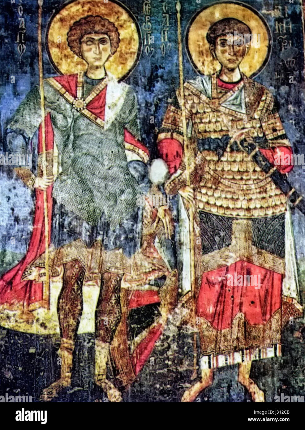 L'affresco nella chiesa di Agii Anargiri a Kastoria, in Grecia, raffigura San Giorgio e San Demetrio. Questa opera d'arte è significativa nell'arte bizantina, mostrando figure religiose centrali nell'iconografia cristiana. Foto Stock