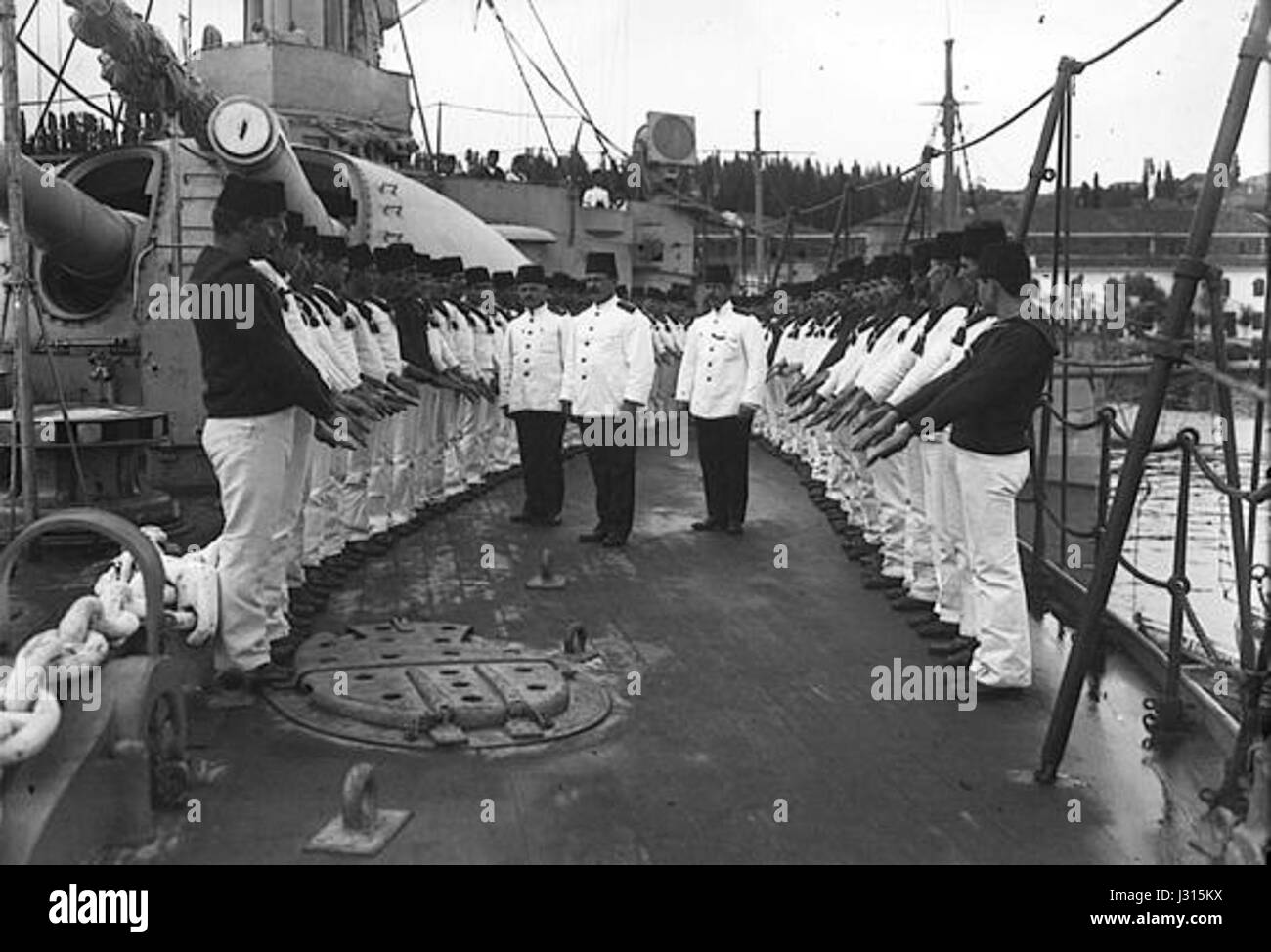 La classe Barbaros Hayreddin si riferisce a una classe di navi da guerra turche costruite all'inizio del XX secolo. Queste navi furono significative nella storia navale dell'Impero ottomano e in seguito della Turchia. Foto Stock