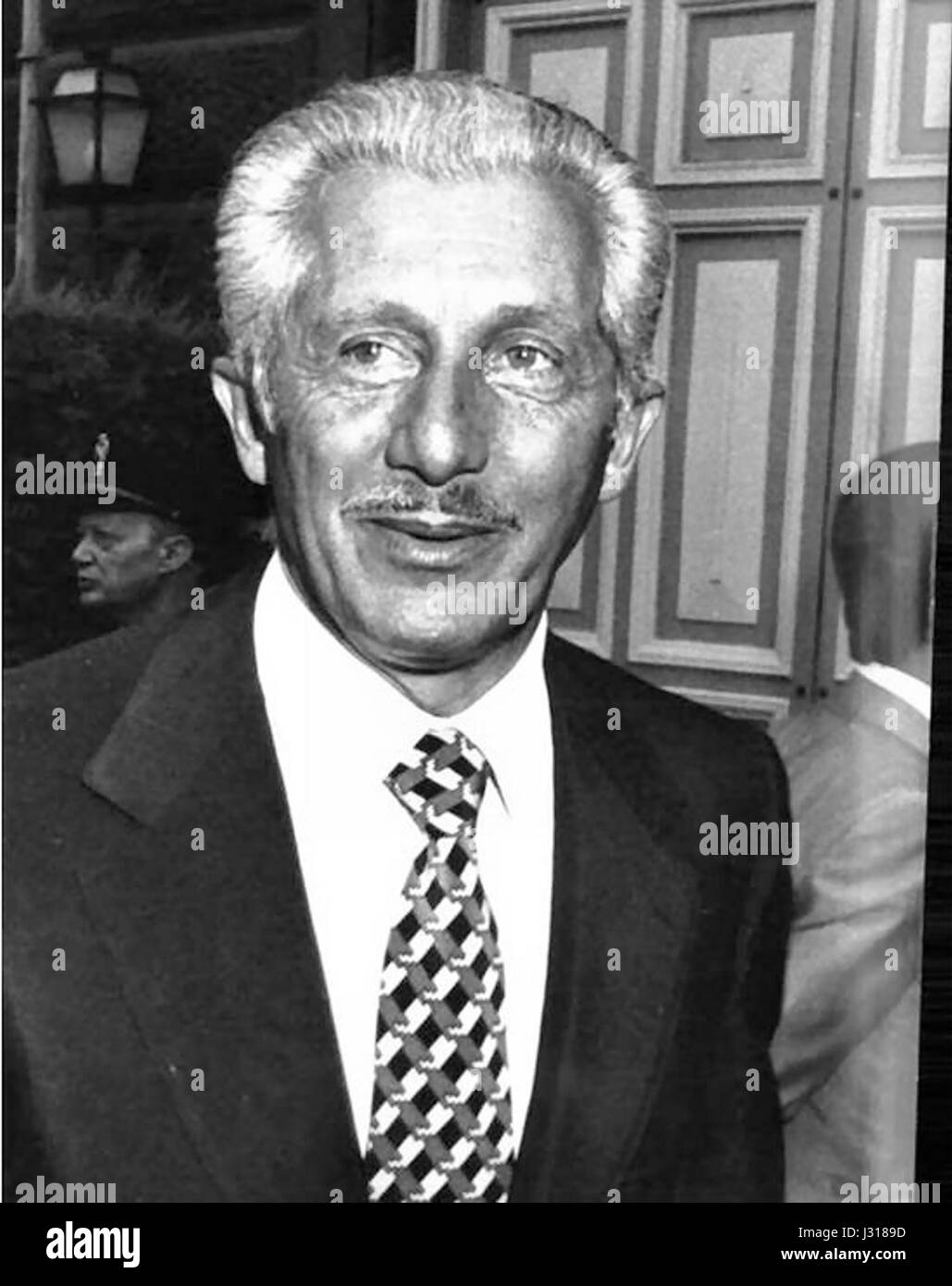 Emilio Santillo sembra essere il nome di un artista o soggetto, anche se è richiesto un ulteriore contesto. Nessun riferimento noto indica opere o contributi specifici relativi a questo nome. Foto Stock