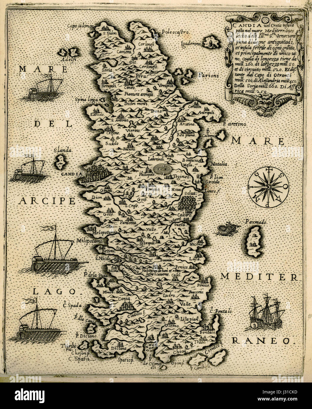 Questa è una mappa di Giovanni Francesco Camocio del 1574, raffigurante Candia (l'odierna Heraklion), la principale città di Creta. Riflette l'interesse dell'era rinascimentale per un'accurata rappresentazione geografica. Foto Stock
