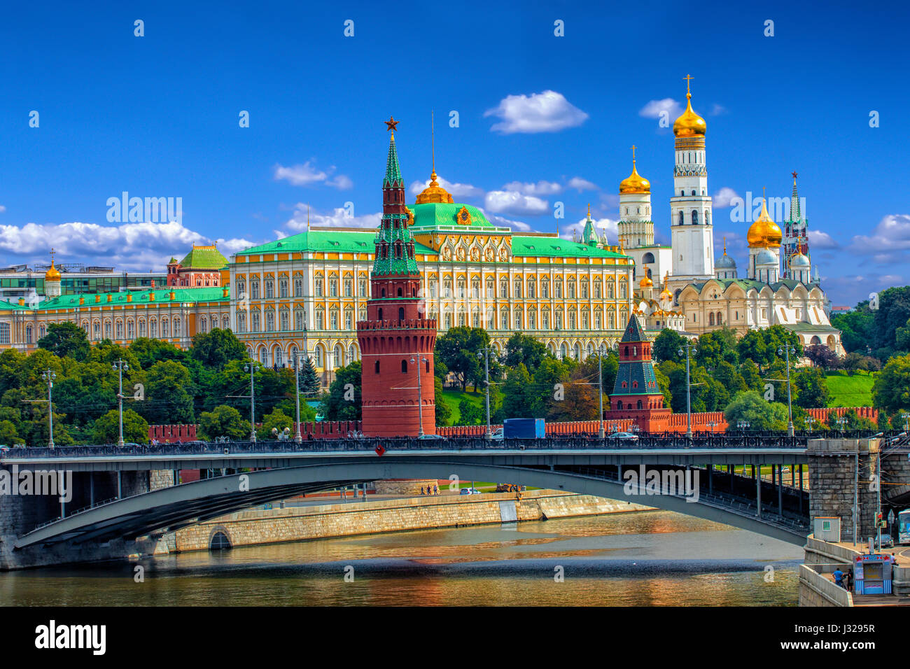 Il fiume Moskva (fiume di Mosca e il Cremlino, Sito Patrimonio Mondiale dell'UNESCO, Mosca Foto Stock