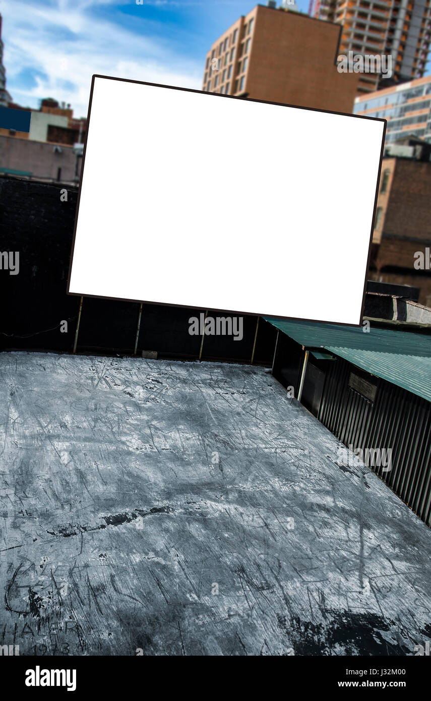 Un grande vuoto billboard urbano con spazio di copia Foto Stock