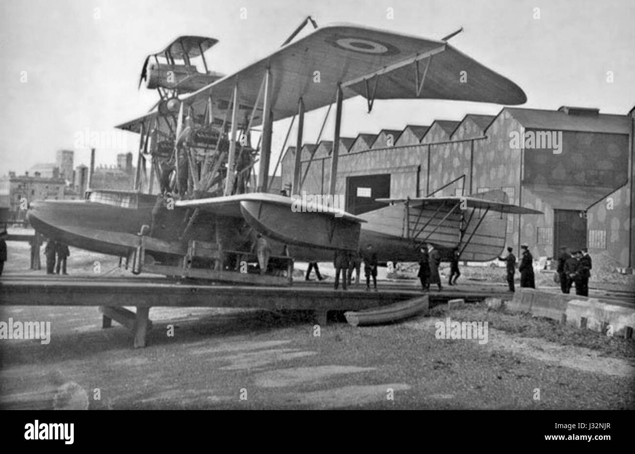 Il Bristol Scout, uno dei primi aerei britannici, è riconosciuto come uno dei primi aerei compositi. Nel 1916 ha svolto un ruolo durante la prima guerra mondiale, contribuendo allo sviluppo di strategie di combattimento aereo e di aviazione militare. Foto Stock