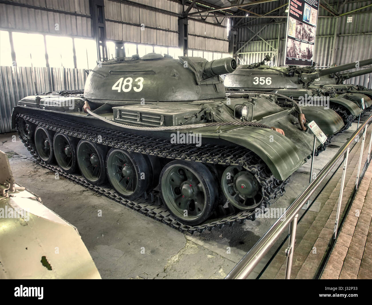 Si tratta di un titolo in una lingua non identificata, possibilmente da un documento storico o un'opera d'arte, con particolare attenzione a una scena o una figura, identificata come numero 483. Foto Stock