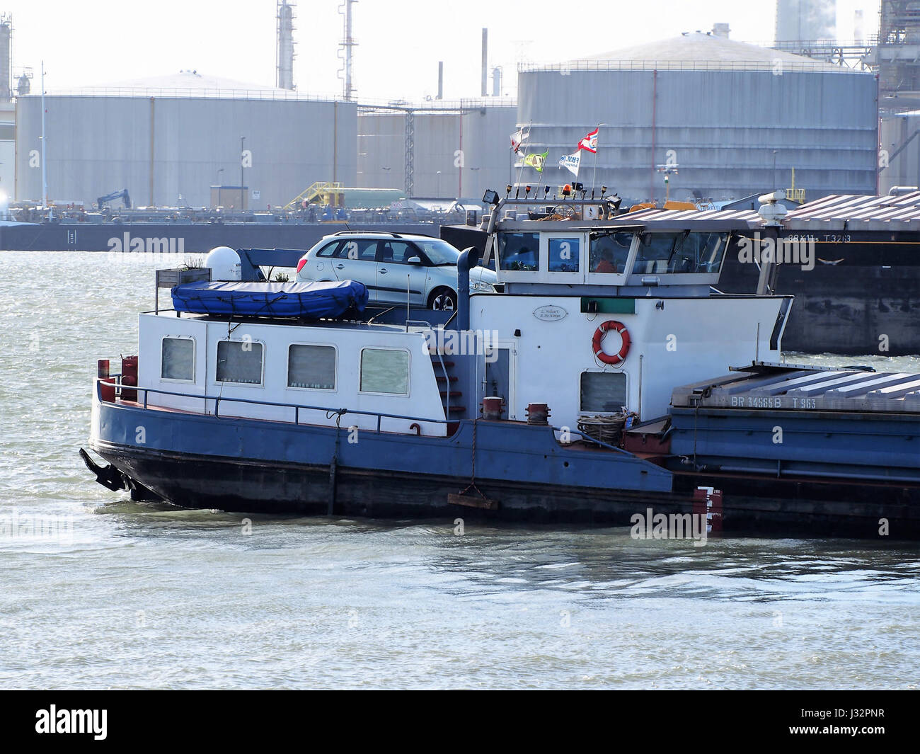 El Barco ENI 06003413 porto di Anversa pic1 Foto Stock