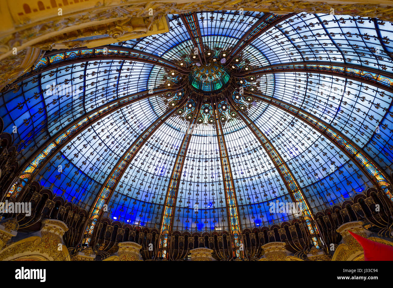 Art Nouveau dome, Galeries Lafayette, Paris, Ile-de-France, Francia Foto Stock