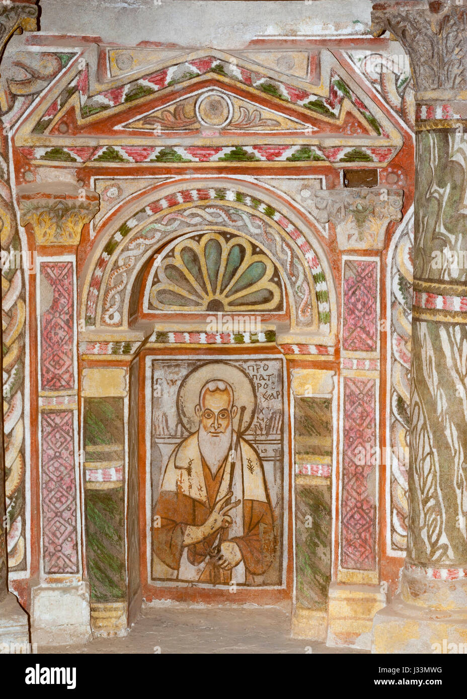 Santo sconosciuto nella nicchia, tarda antichità cristiana dei primi dipinti a muro, Rosso Monastero, Sohag, Egitto Foto Stock