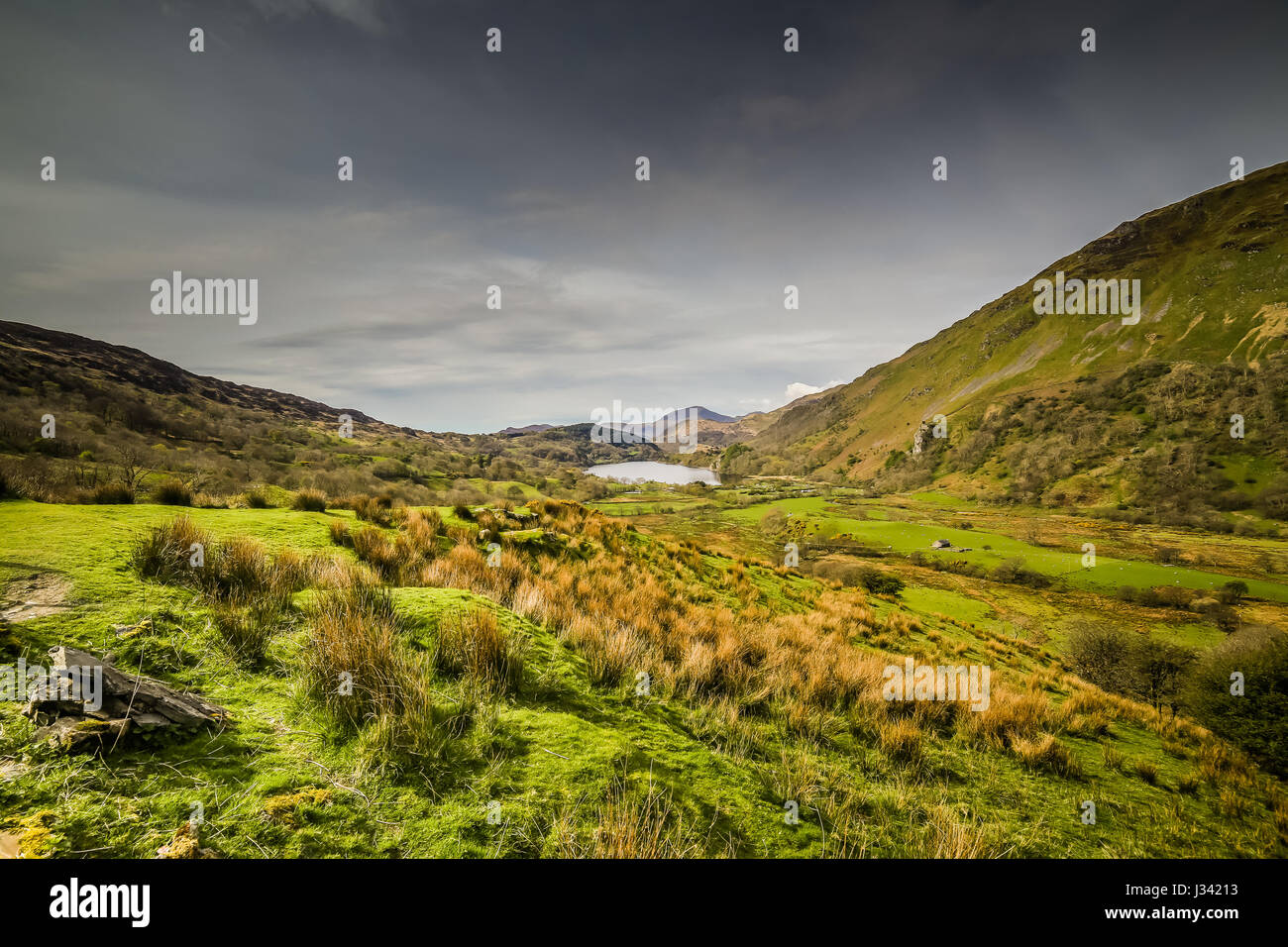 Llyn Gwynant nel Parco Nazionale di Snowdonia Foto Stock