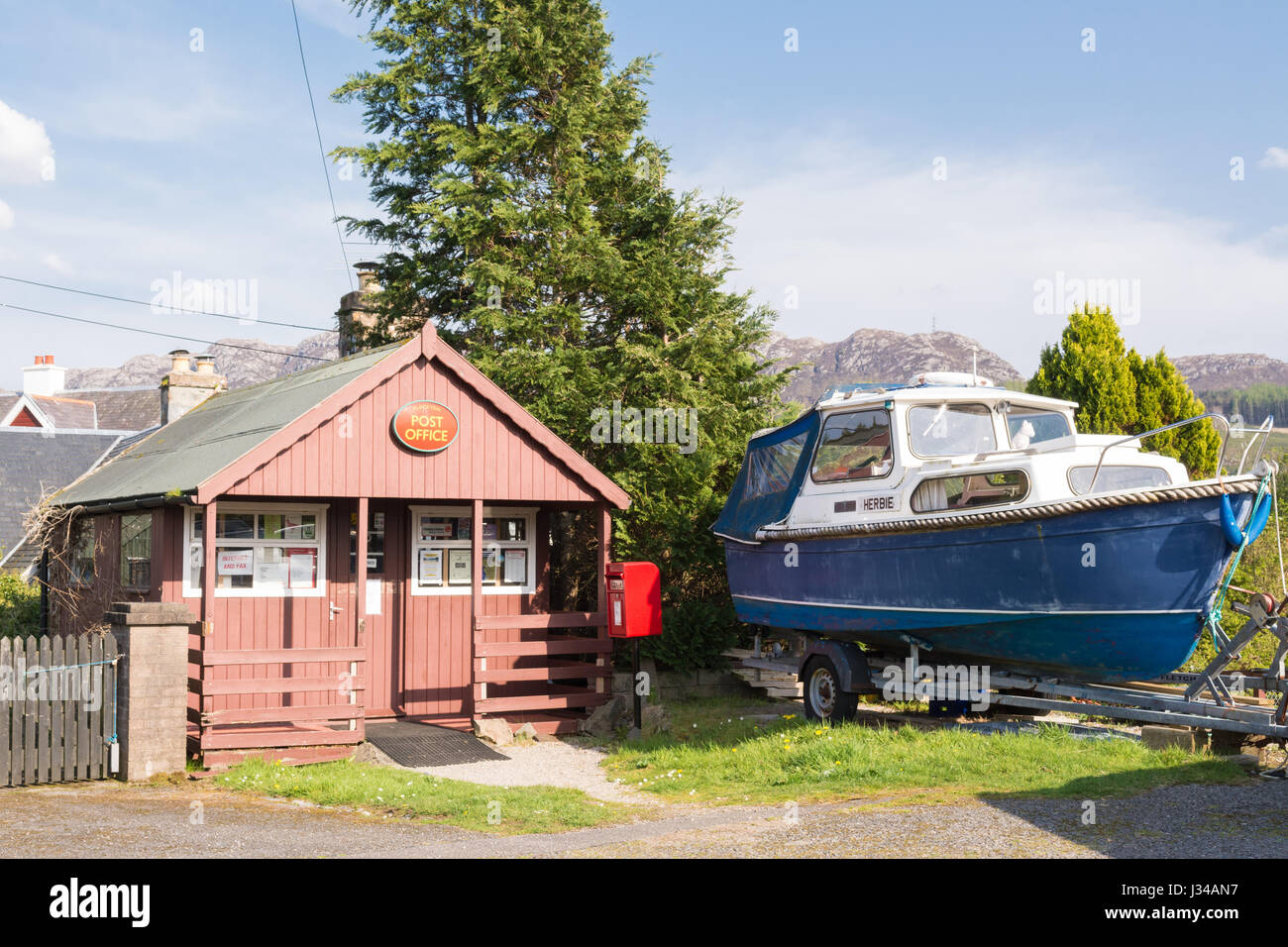 Uffici postali rurali, Plockton, Wester Ross, Scotland, Regno Unito Foto Stock