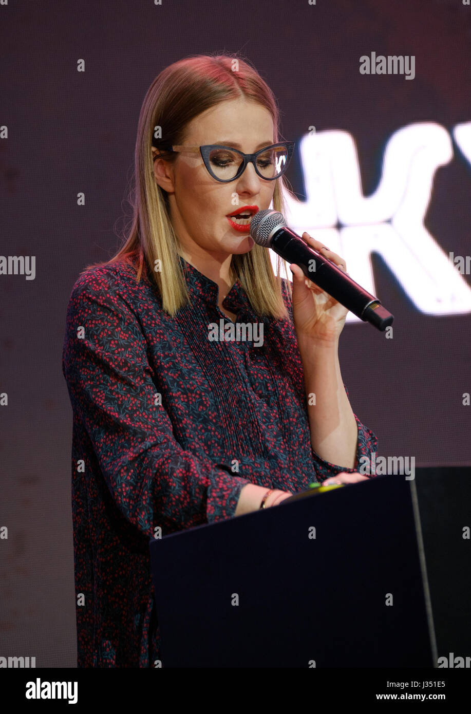 Ksenia Sobchak esegue a conferenze di affari Foto Stock