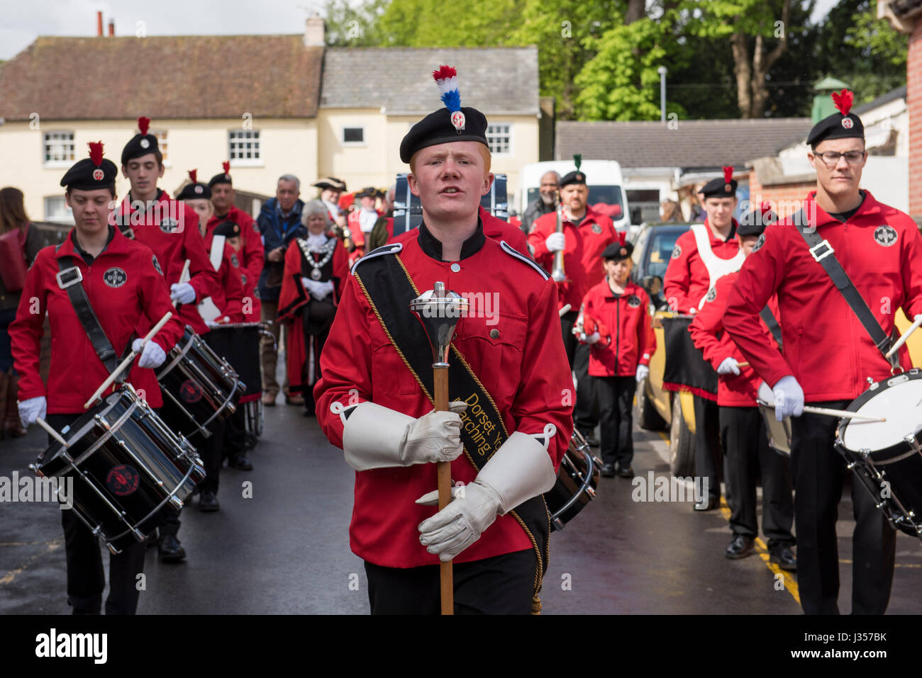 Il Dorset Gioventù Marching Band. Uno del sindaco di Wimborne di beneficenza. Foto Stock