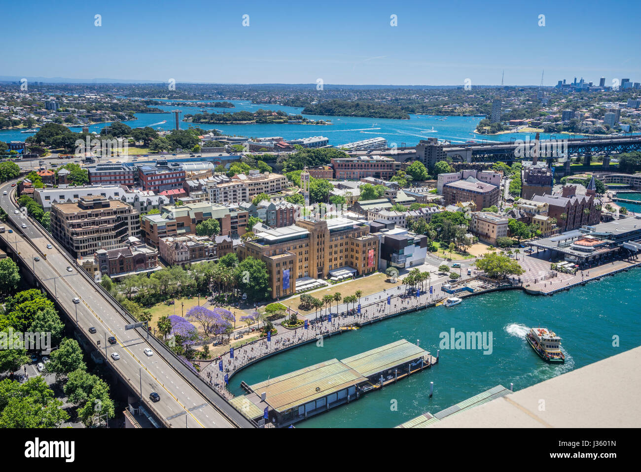 Australia, Nuovo Galles del Sud, Sydney, vista aerea delle rocce con la Circular Quay, il Museo di Arte Contemporanea e il Terminal Passeggeri Oltreoceano Foto Stock