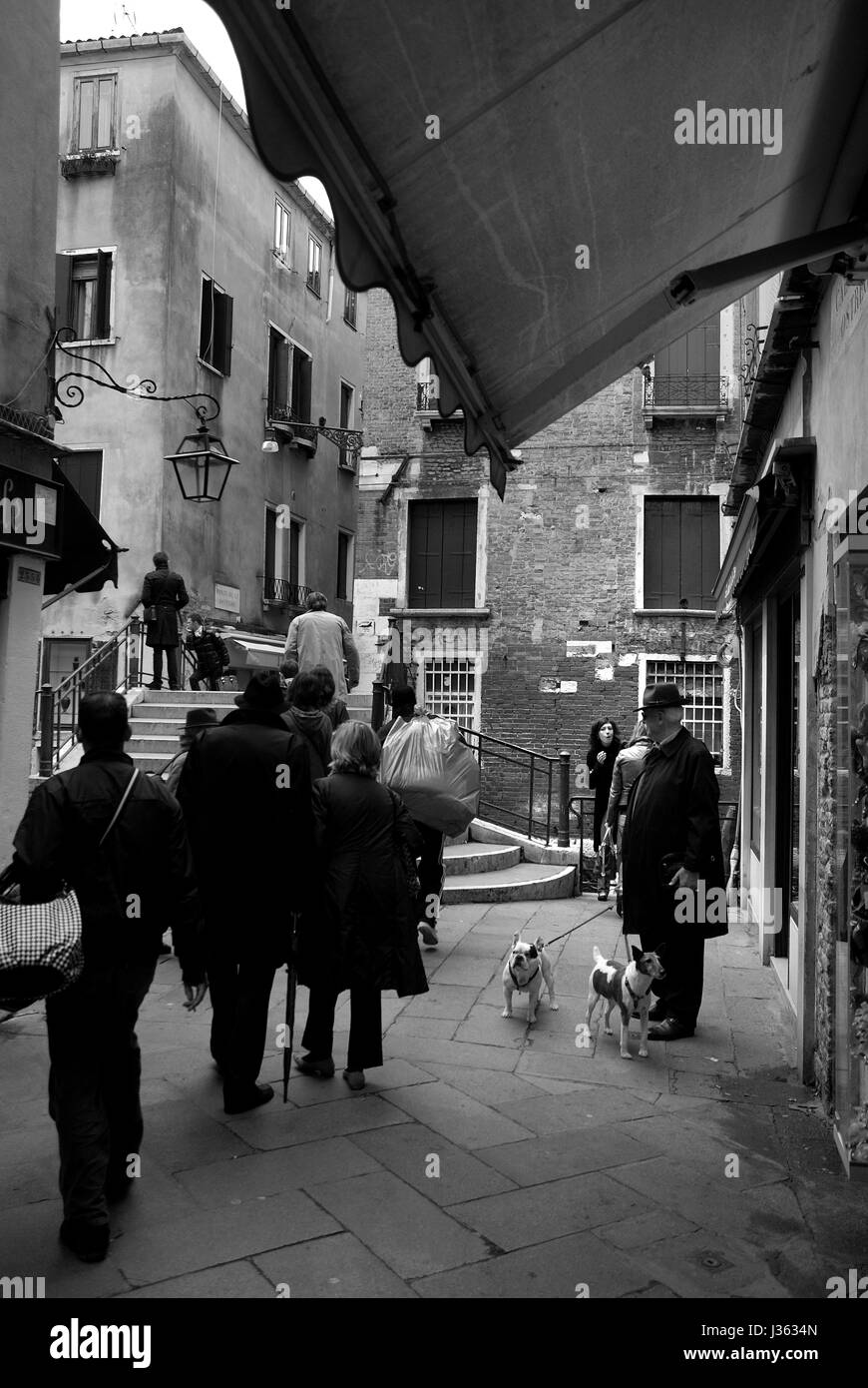 Scena di strada, Venezia Foto Stock