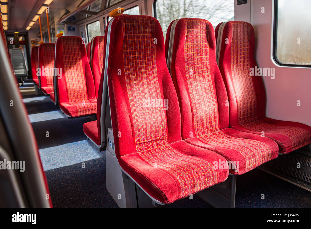 Posti vuoti sul treno britannico Foto Stock